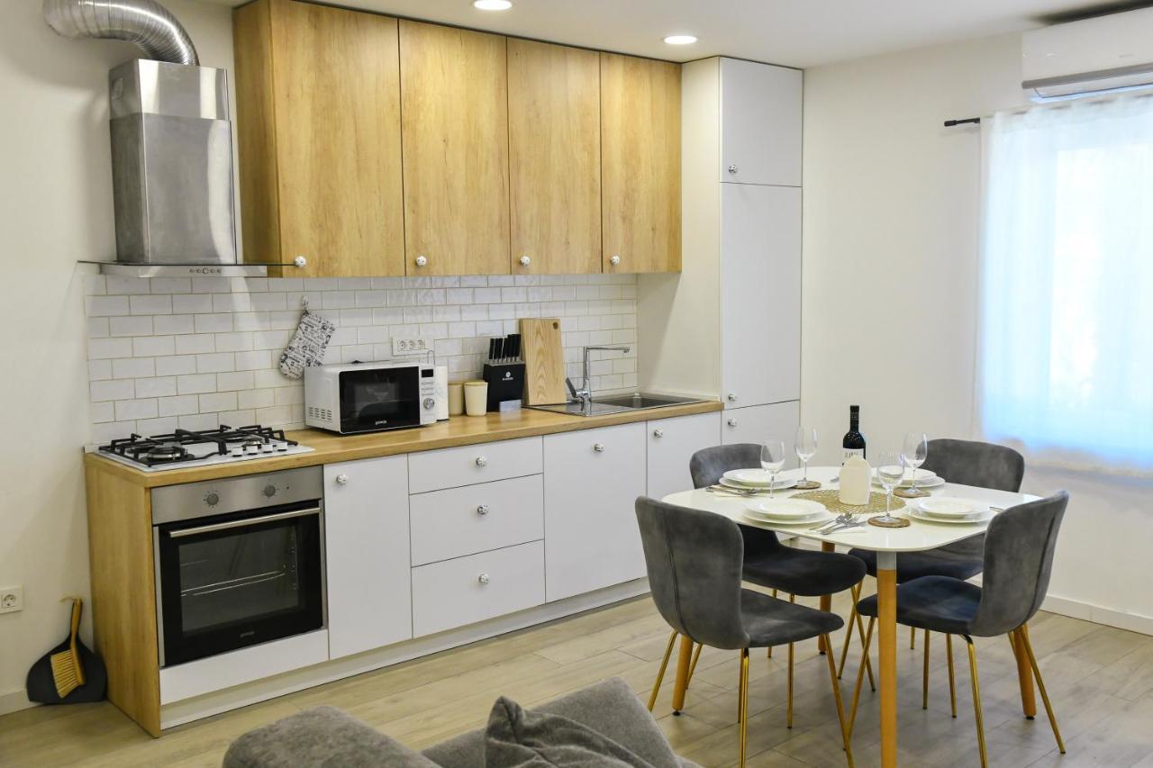 Apartment Maris Sinj Esterno foto
