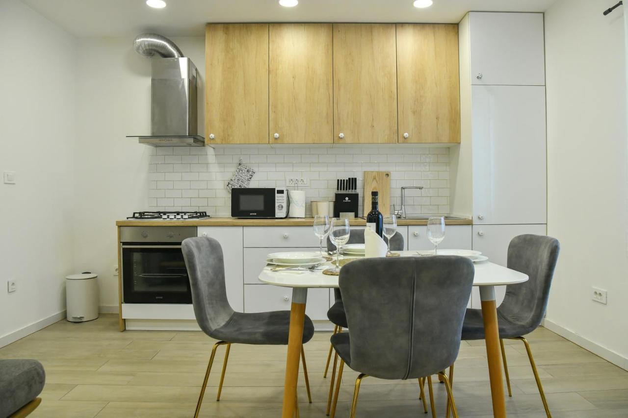 Apartment Maris Sinj Esterno foto